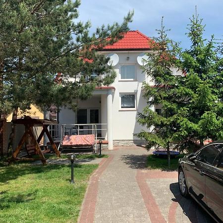 Комфортабельный Коттедж Bed & Breakfast Svityaz' Luaran gambar